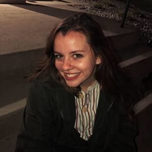 Meet your Posher, Julia